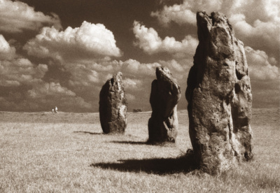 Avebury Trios